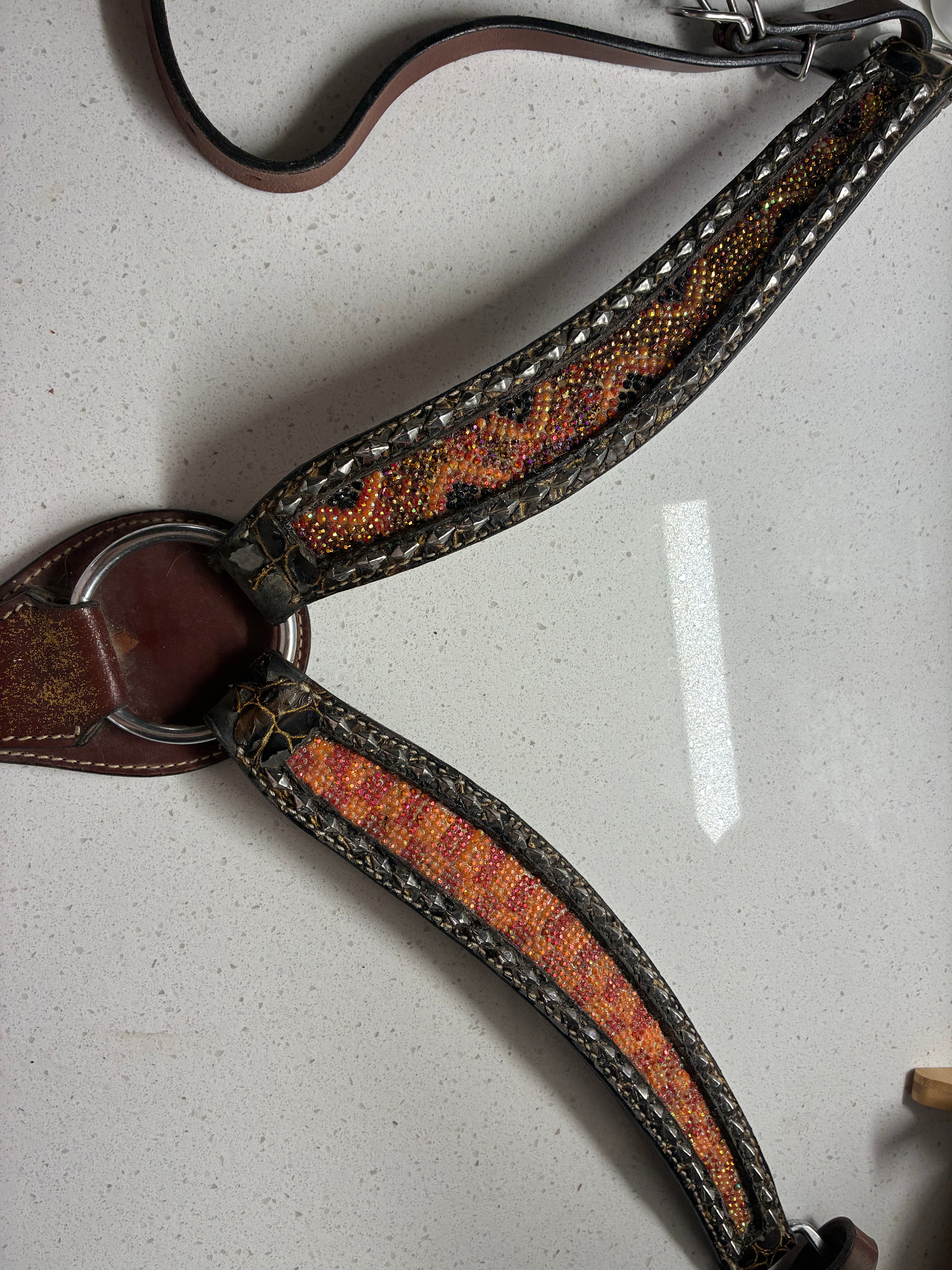 Pony Breastcollar red and orange